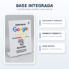 Base integrada: a própria dobra mantém a placa em pé
